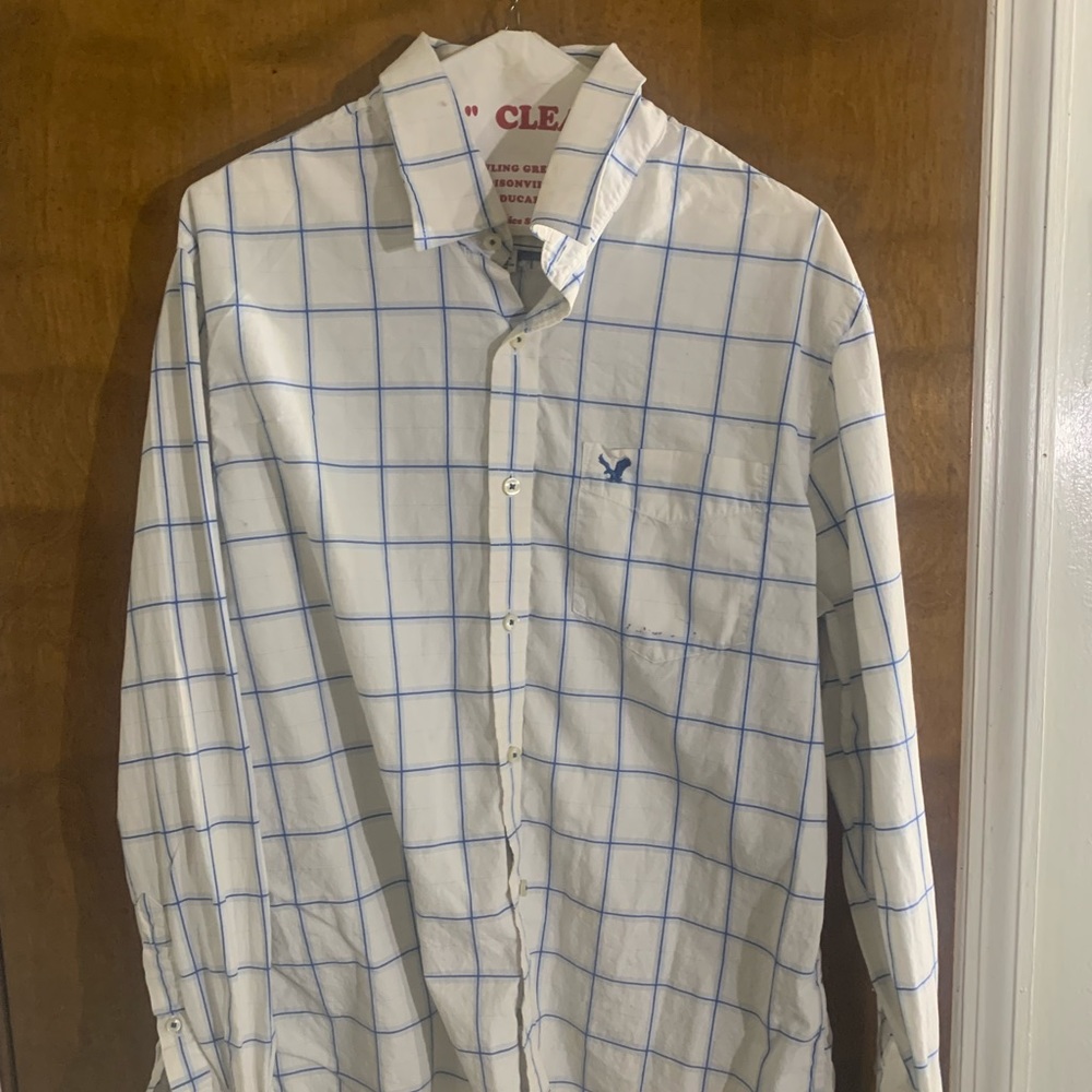 American Eagle men’s button down